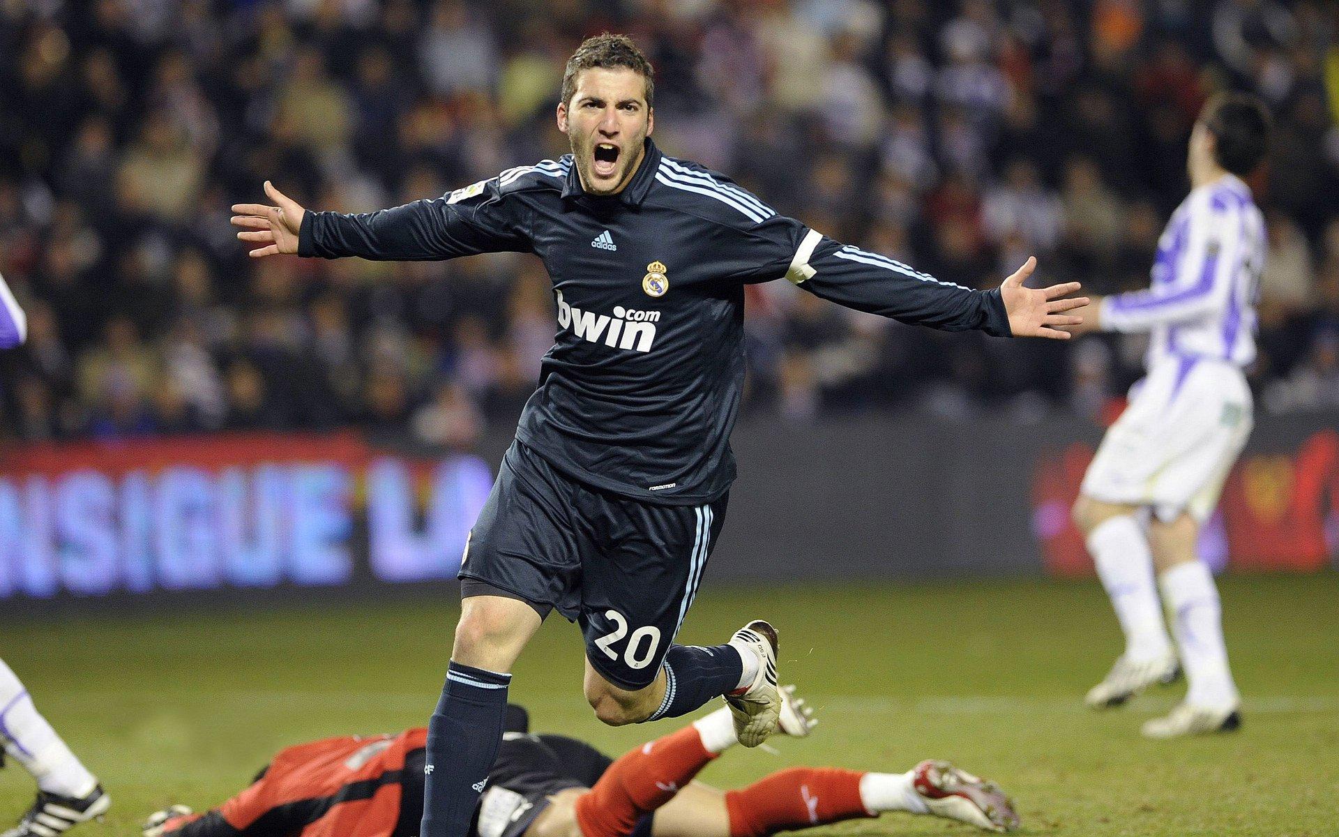 三狮的遗憾,德国的希望,这未来巨星竟还要妈妈接送