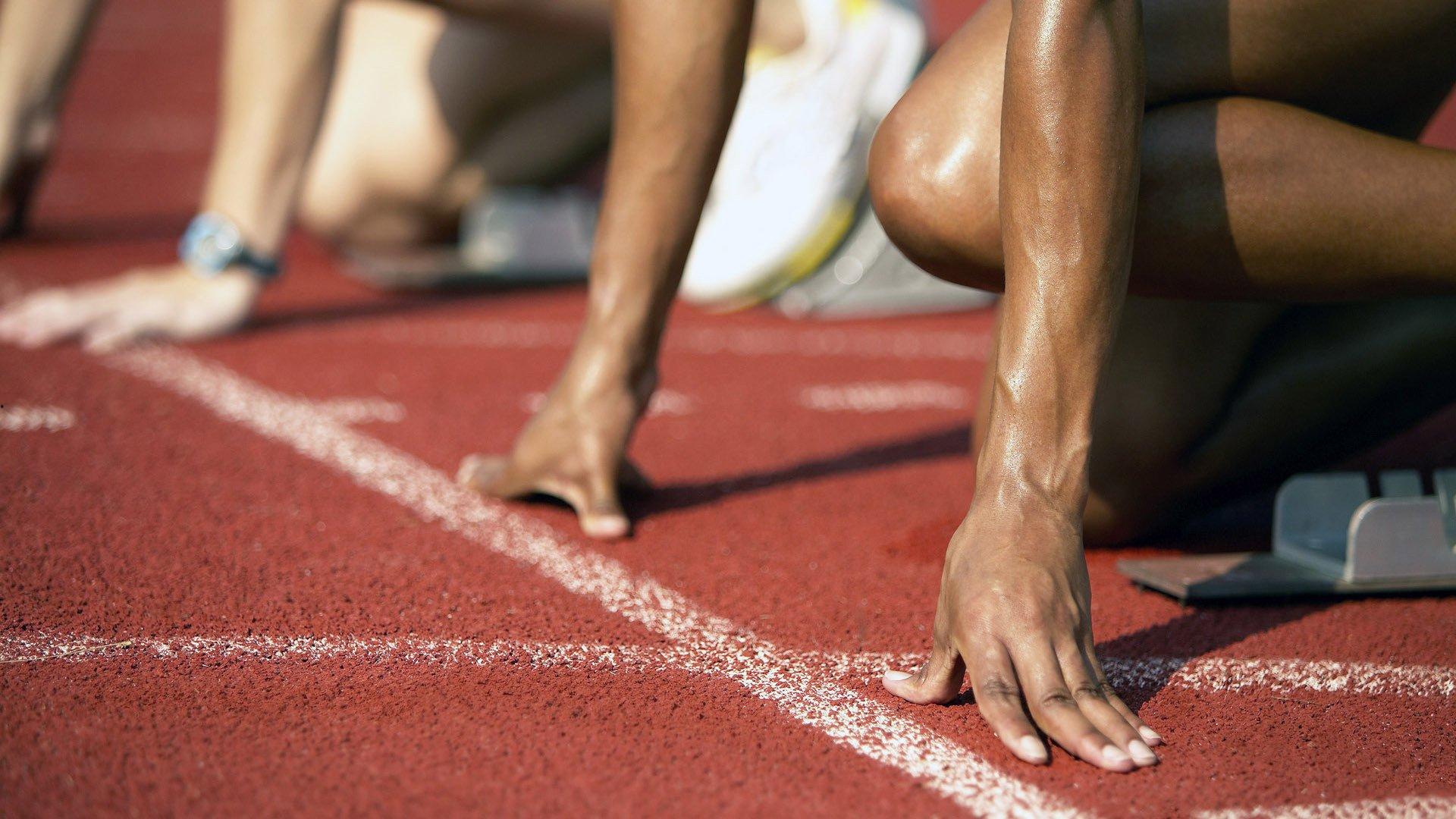 C罗破僵B费补时定胜局 曼联2-0力克对手重返英超前四